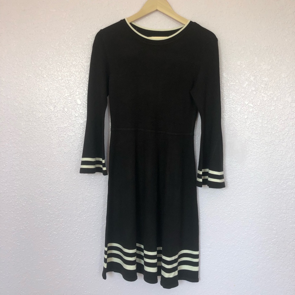 Jessica H | black and white flare arm dress